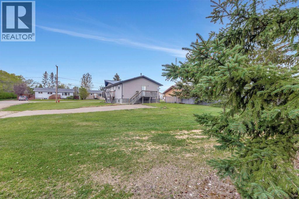 201 3 Avenue E, Neilburg, Saskatchewan  S0M 2C0 - Photo 28 - A2221876