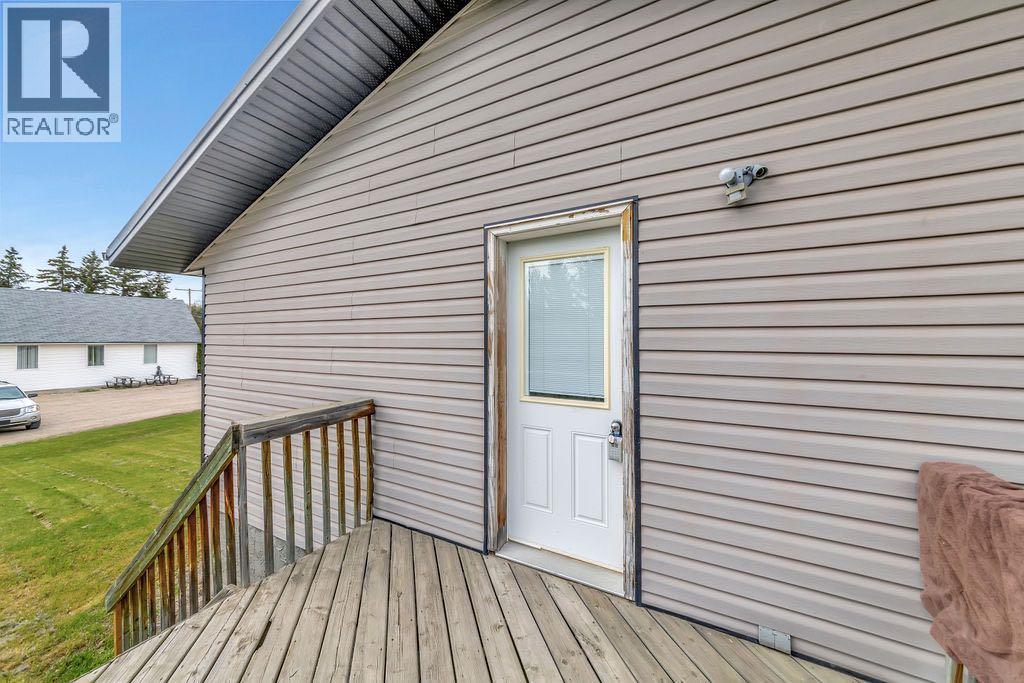 201 3 Avenue E, Neilburg, Saskatchewan  S0M 2C0 - Photo 25 - A2221876