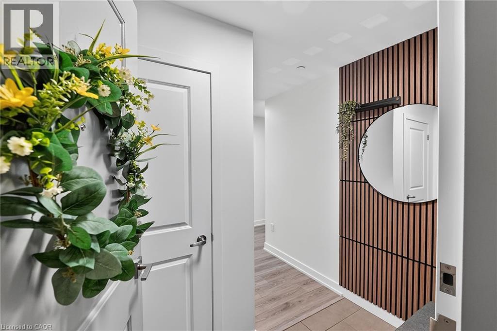 35 Southshore Crescent Unit# 327, Stoney Creek, Ontario  L8E 0J2 - Photo 3 - 40816140