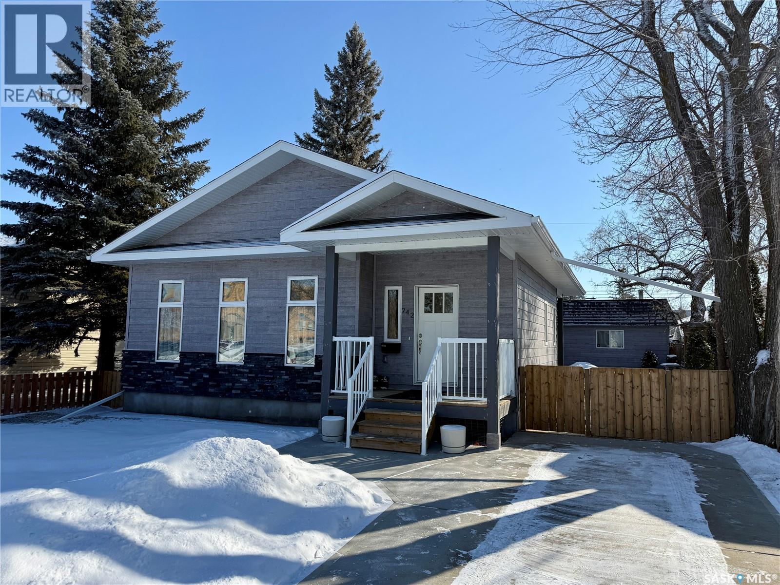 742 99th STREET, north battleford, Saskatchewan