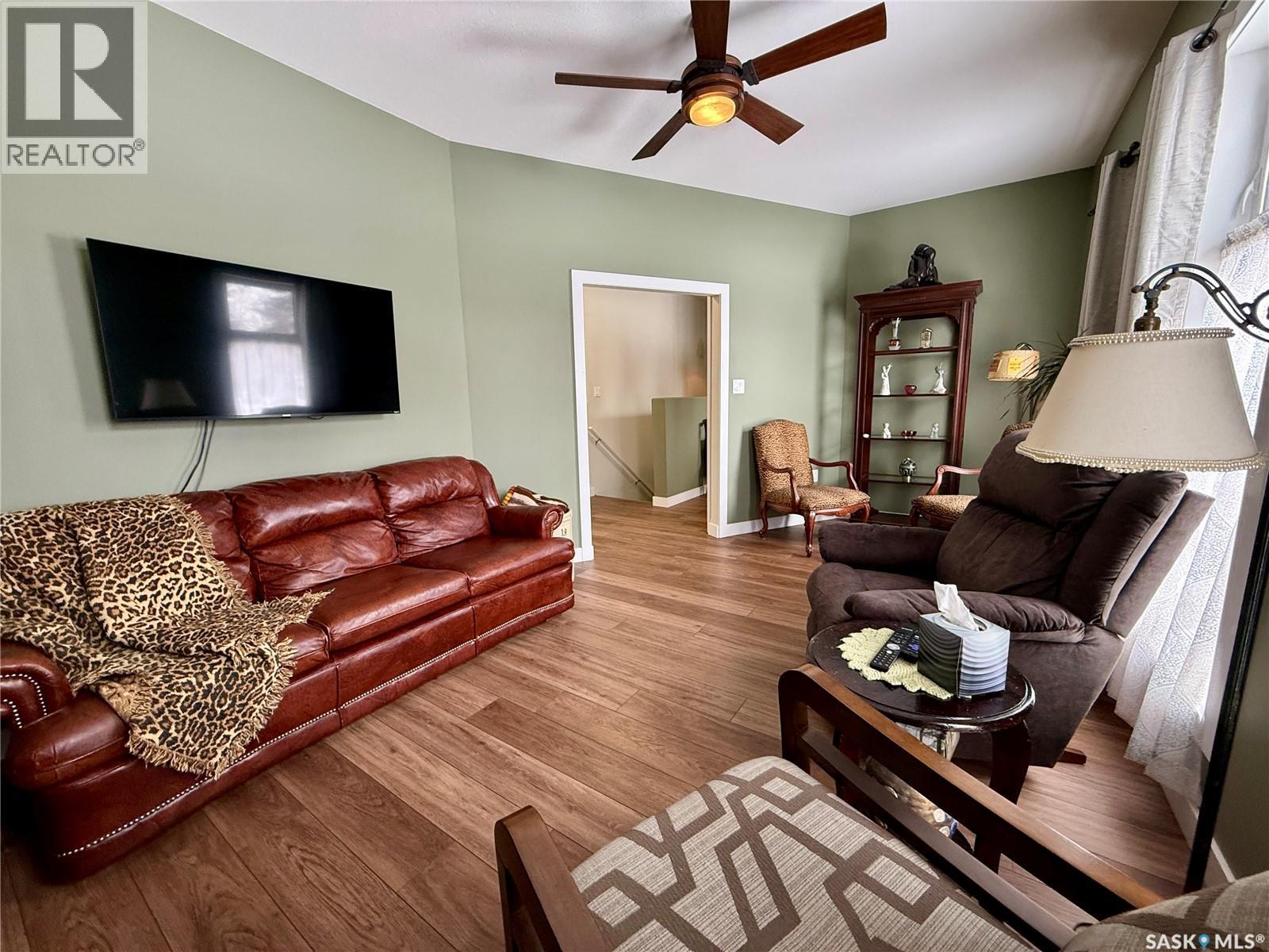 742 99th Street, North Battleford, Saskatchewan  S9A 0N9 - Photo 5 - SK031630