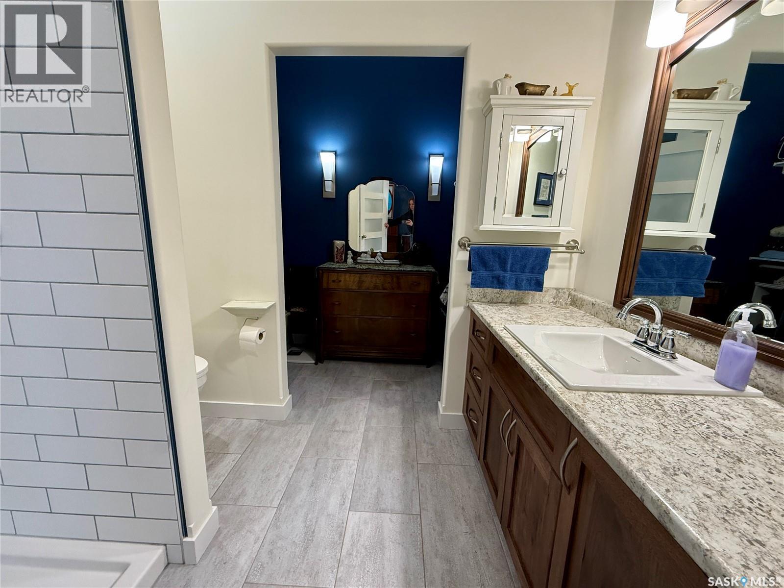 742 99th Street, North Battleford, Saskatchewan  S9A 0N9 - Photo 8 - SK031630