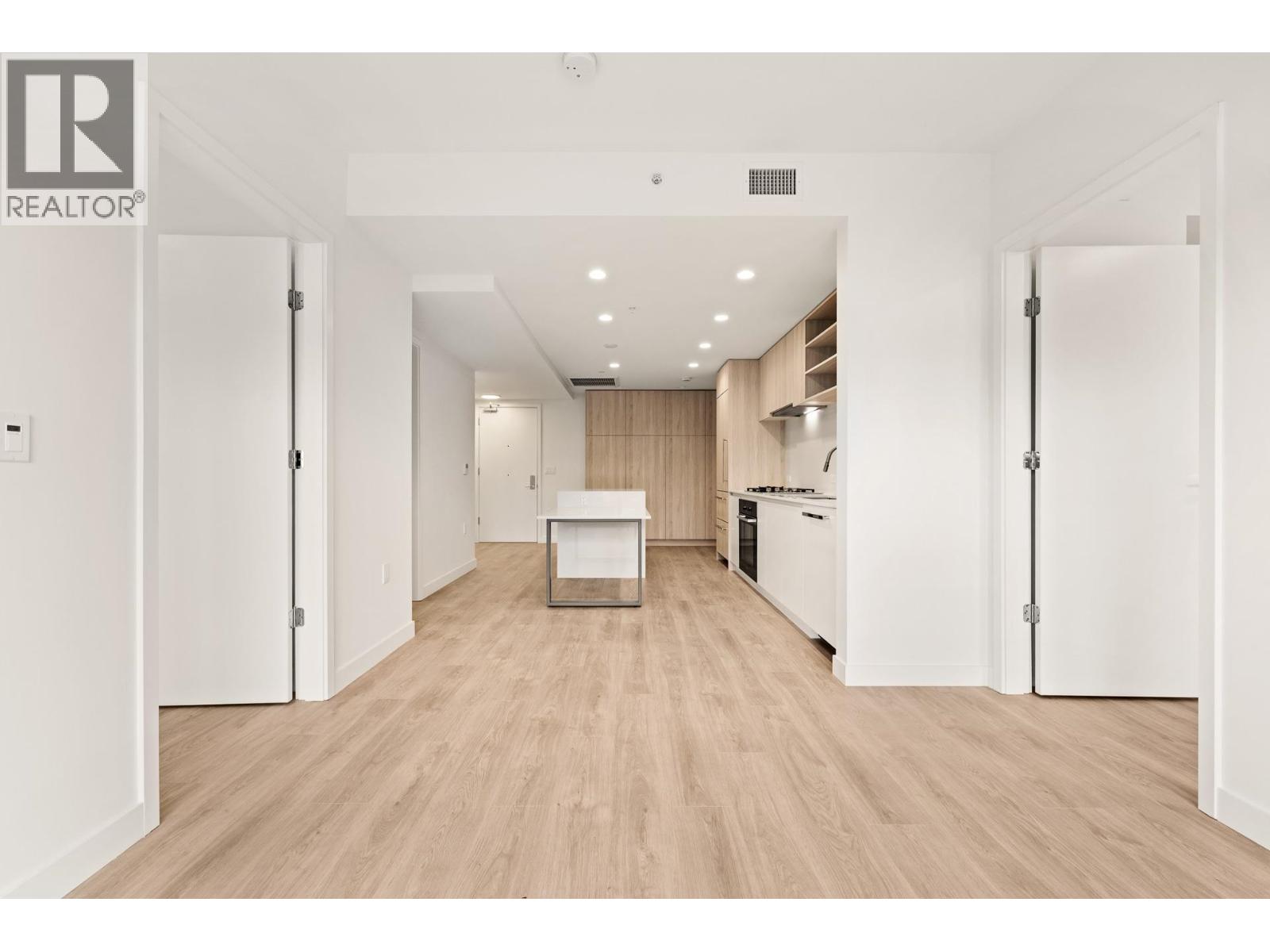 220 1981 Macdonald Street, Vancouver, British Columbia  V6K 0H9 - Photo 15 - R3098910