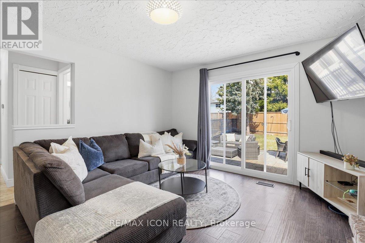 112 White Oak Place, Waterloo, Ontario  N2V 1B2 - Photo 18 - X12940322