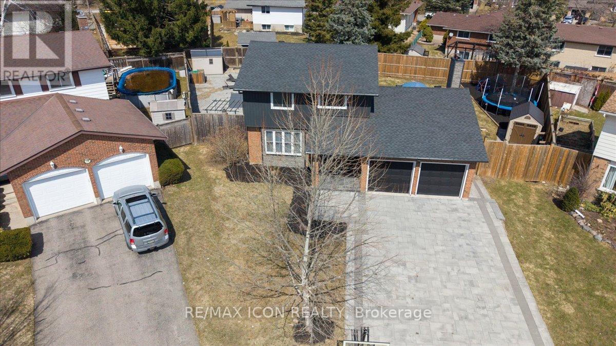 112 White Oak Place, Waterloo, Ontario  N2V 1B2 - Photo 38 - X12940322