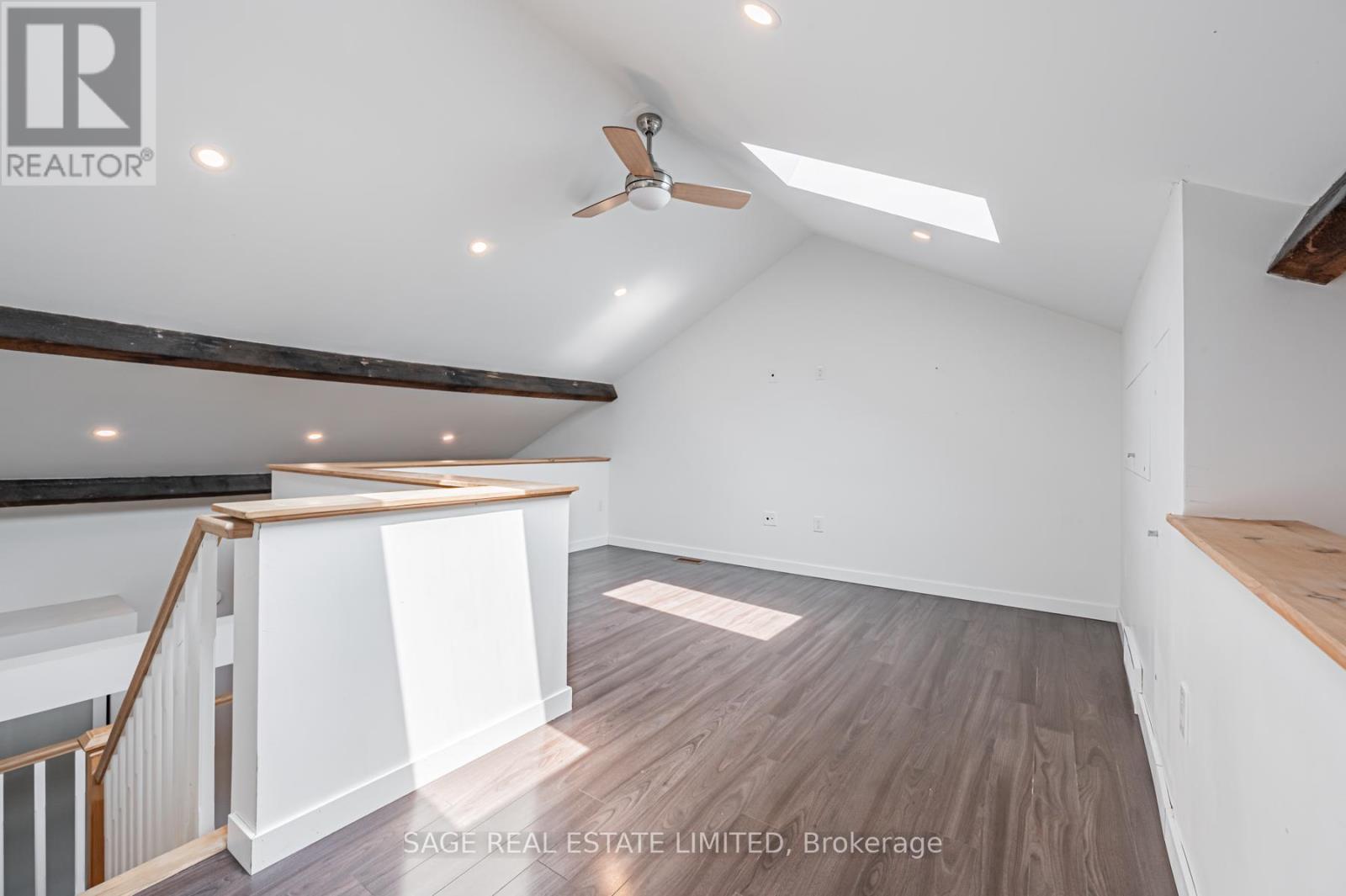 3 - 14 Cross Street, Hamilton, Ontario  L9H 2R4 - Photo 20 - X12940324