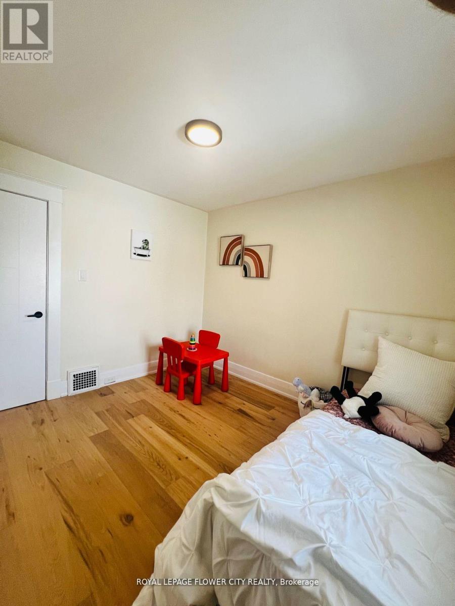 346 Wharncliffe Road, London South, Ontario  N6J 2L8 - Photo 18 - X12940374