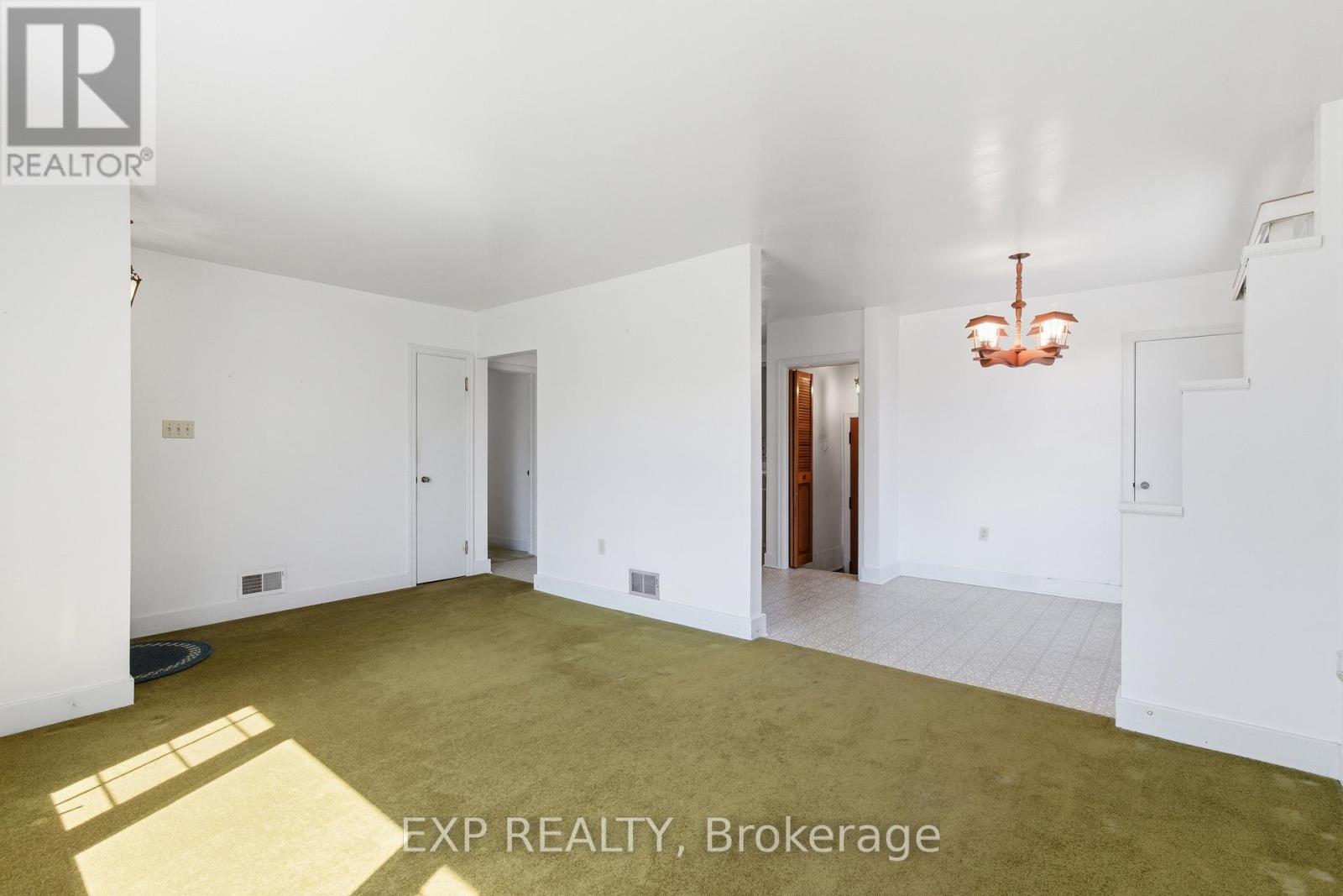 5893 Carman Street, Niagara Falls, Ontario  L2J 1S2 - Photo 11 - X12940386