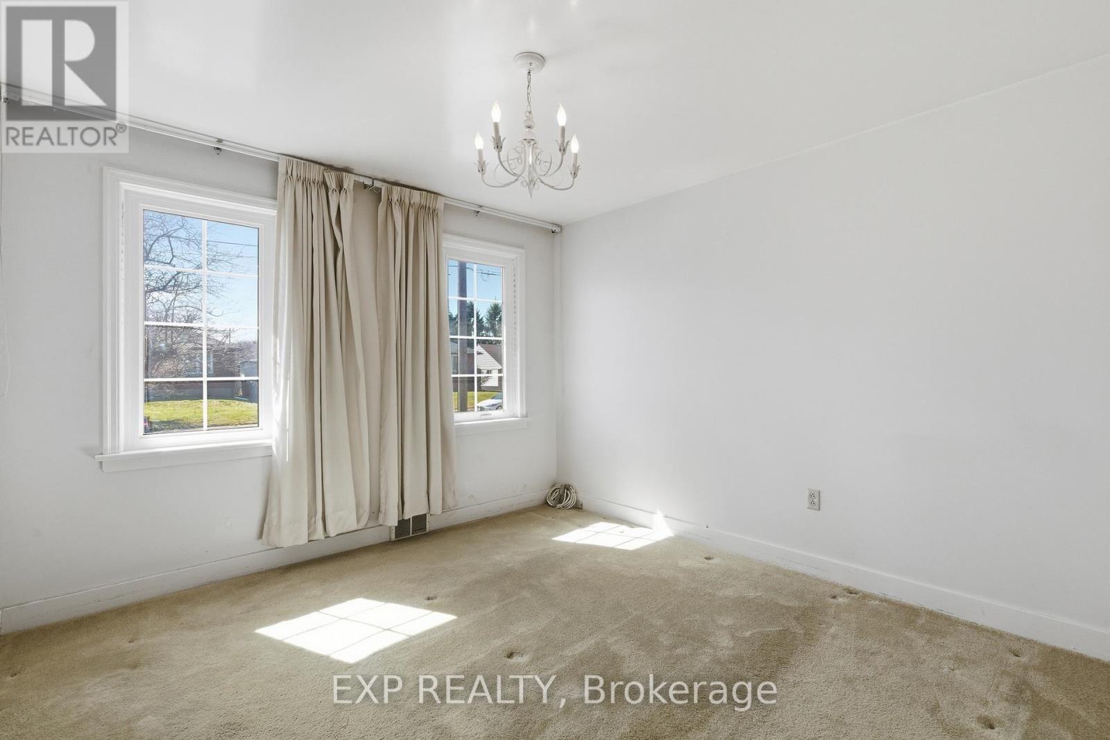 5893 Carman Street, Niagara Falls, Ontario  L2J 1S2 - Photo 21 - X12940386