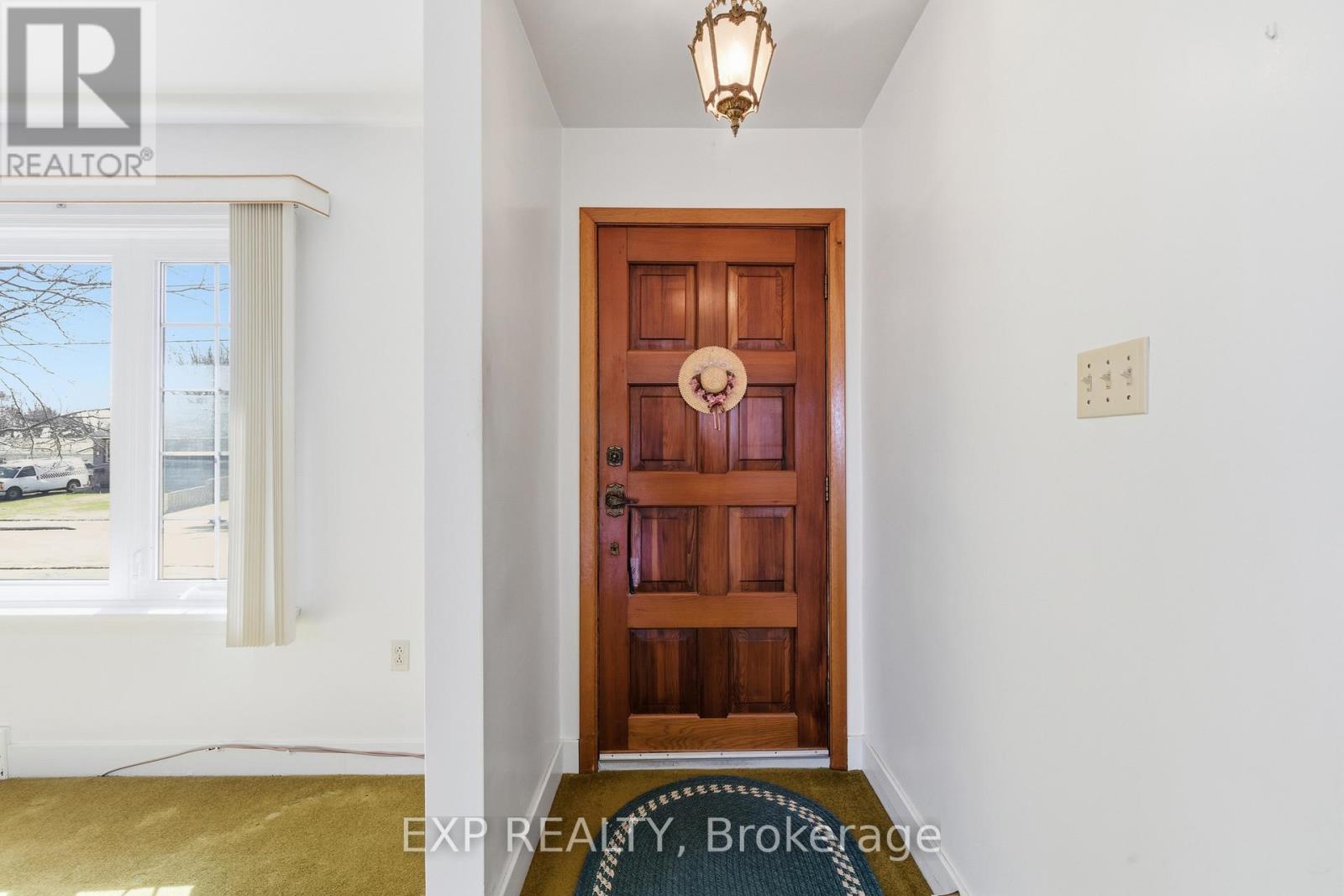 5893 Carman Street, Niagara Falls, Ontario  L2J 1S2 - Photo 6 - X12940386