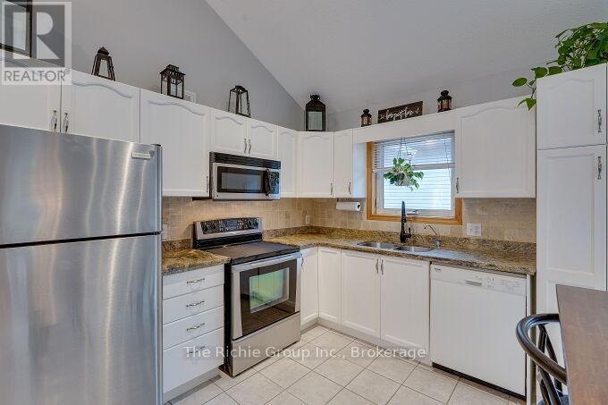 624 Cedar Street W, Shelburne, Ontario  L9V 2W6 - Photo 10 - X12940404