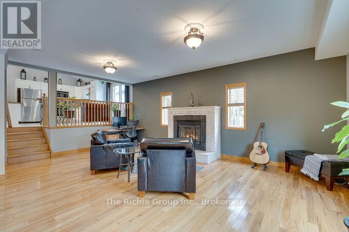 624 Cedar Street W, Shelburne, Ontario  L9V 2W6 - Photo 15 - X12940404