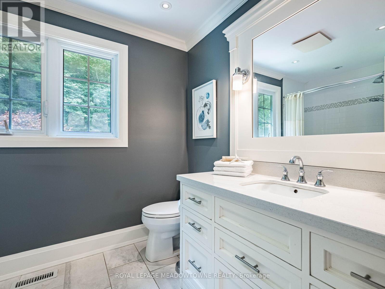 40 Hilltop Drive, Caledon, Ontario  L7C 1H6 - Photo 31 - W12784108