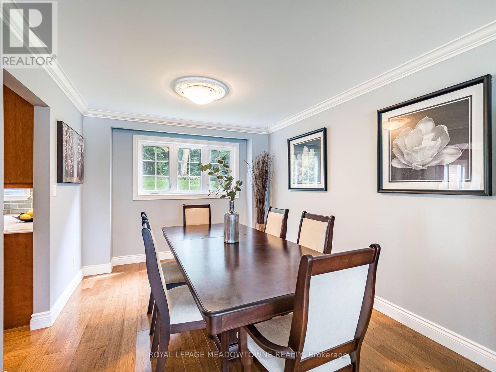 40 Hilltop Drive, Caledon, Ontario  L7C 1H6 - Photo 8 - W12784108