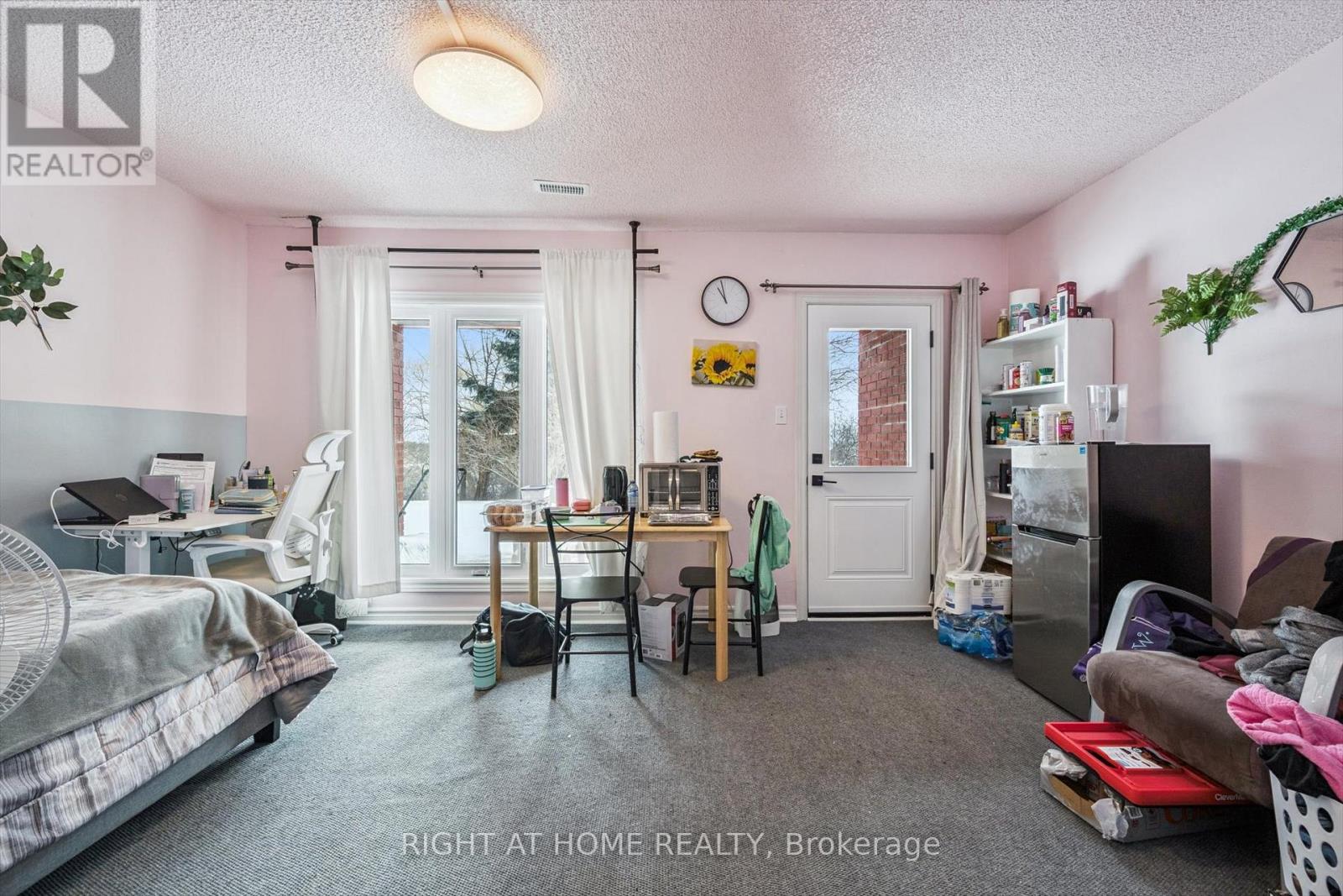 1070 Queens Avenue, Oakville, Ontario  L6H 2B5 - Photo 31 - W12819846