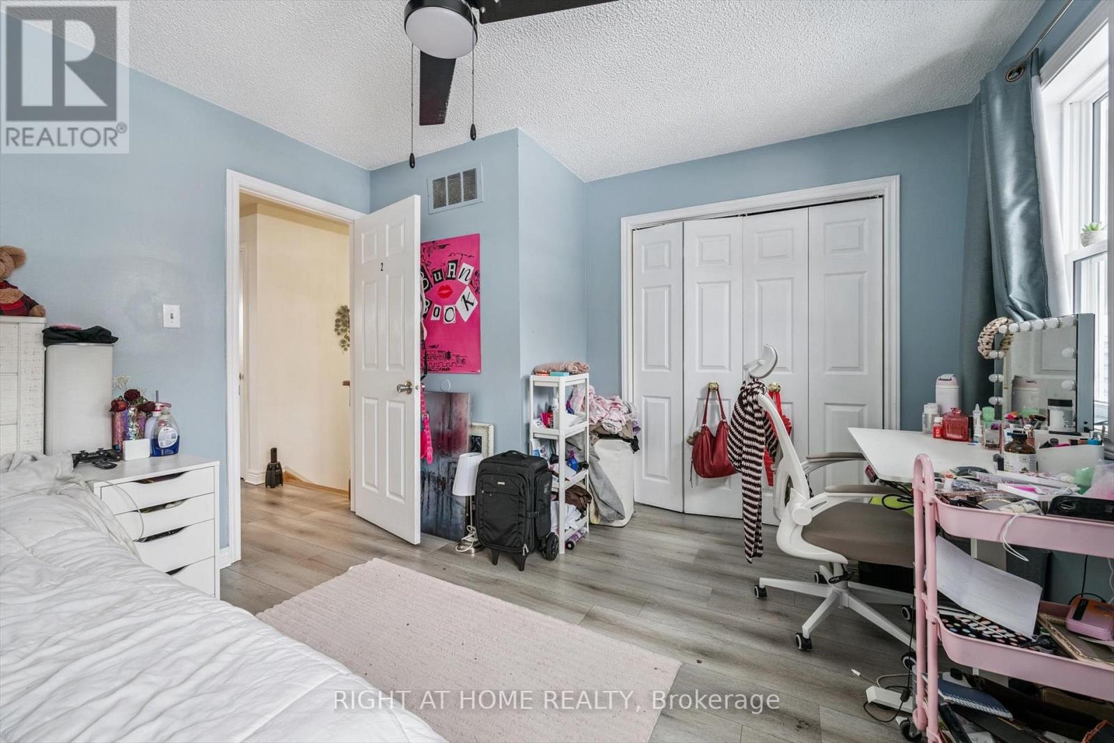 1070 Queens Avenue, Oakville, Ontario  L6H 2B5 - Photo 24 - W12819846