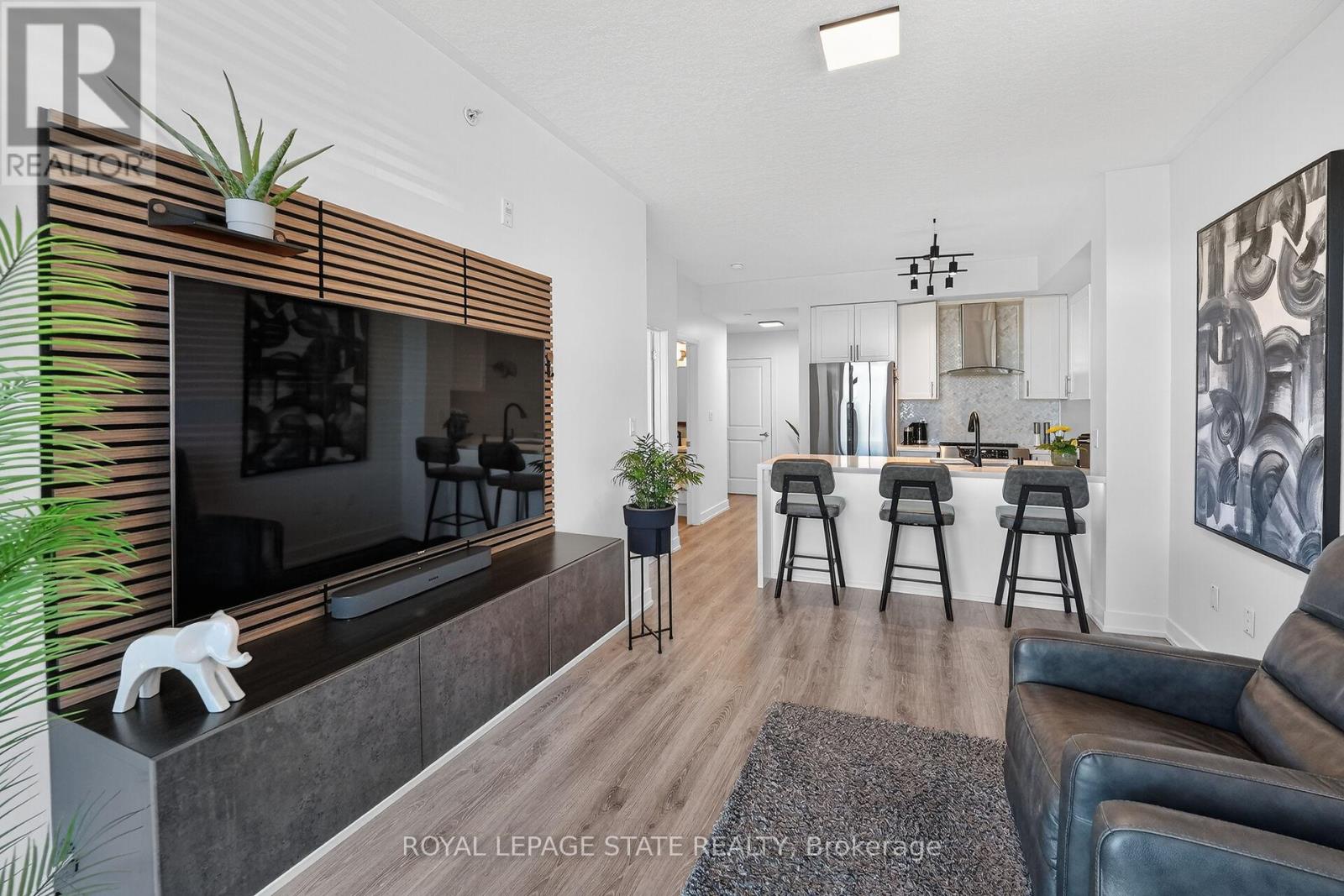 327 - 35 Southshore Crescent, Hamilton, Ontario  L8E 0J2 - Photo 12 - X12940100