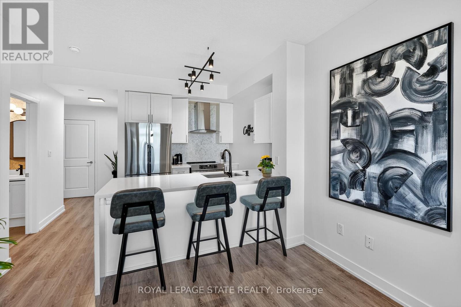 327 - 35 Southshore Crescent, Hamilton, Ontario  L8E 0J2 - Photo 13 - X12940100