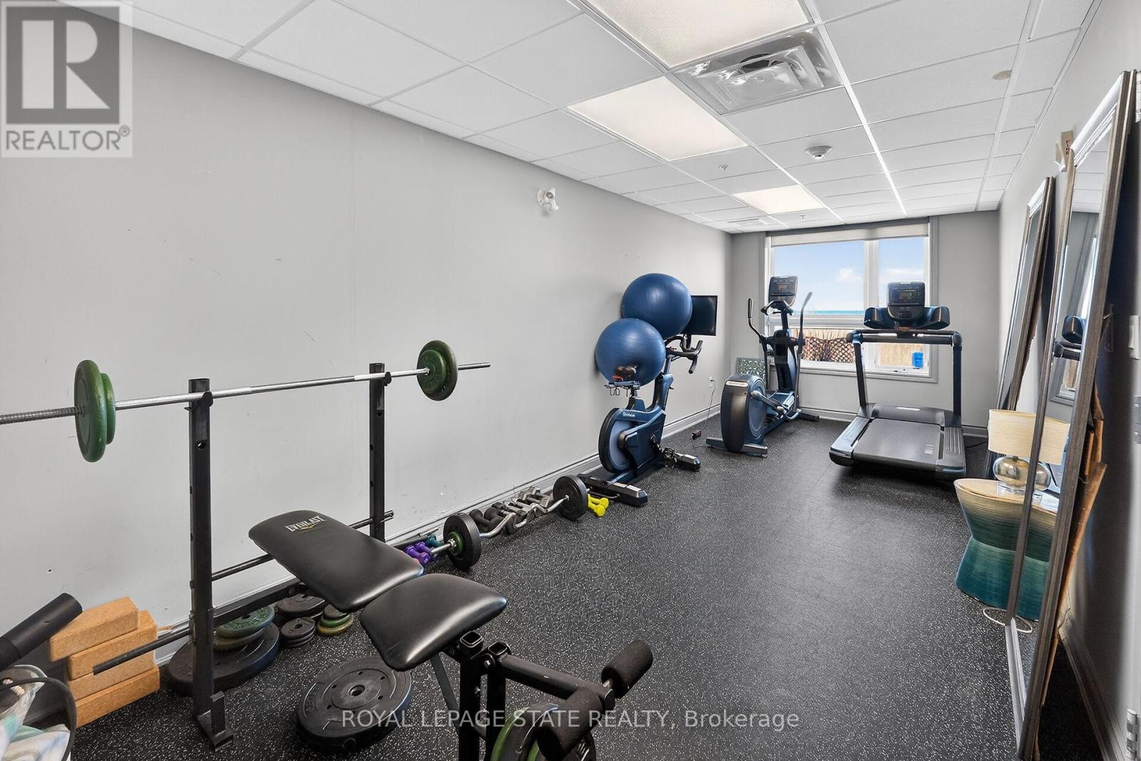 327 - 35 Southshore Crescent, Hamilton, Ontario  L8E 0J2 - Photo 28 - X12940100