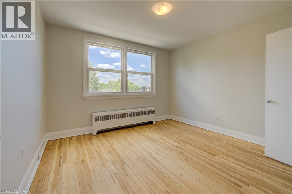 141 Chapel Street Unit# 13, Kitchener, Ontario  N2H 2T6 - Photo 10 - 40816281