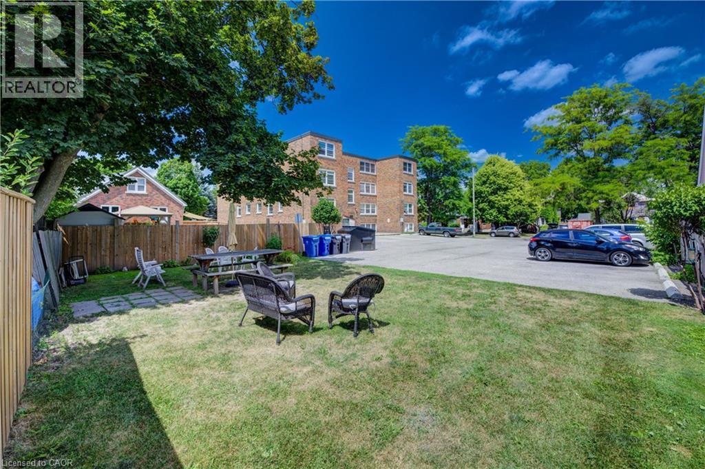 141 Chapel Street Unit# 13, Kitchener, Ontario  N2H 2T6 - Photo 18 - 40816281