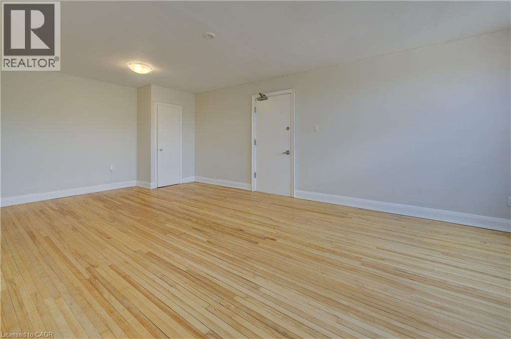 141 Chapel Street Unit# 13, Kitchener, Ontario  N2H 2T6 - Photo 6 - 40816281