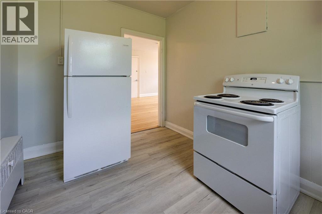 141 Chapel Street Unit# 13, Kitchener, Ontario  N2H 2T6 - Photo 9 - 40816281