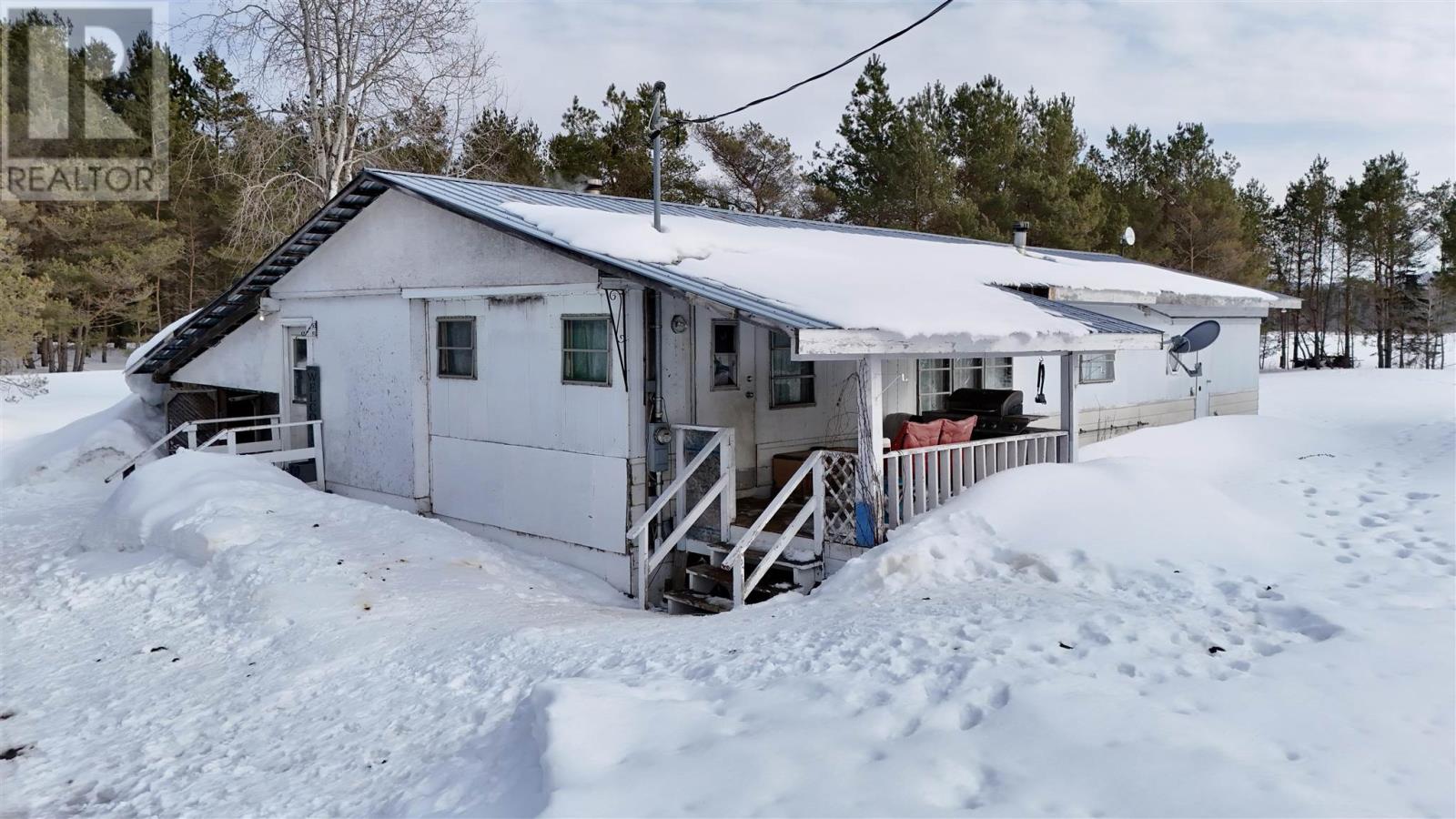 833 C Highway 552 E, Goulais River, Ontario  P0S 1E0 - Photo 2 - SM260583
