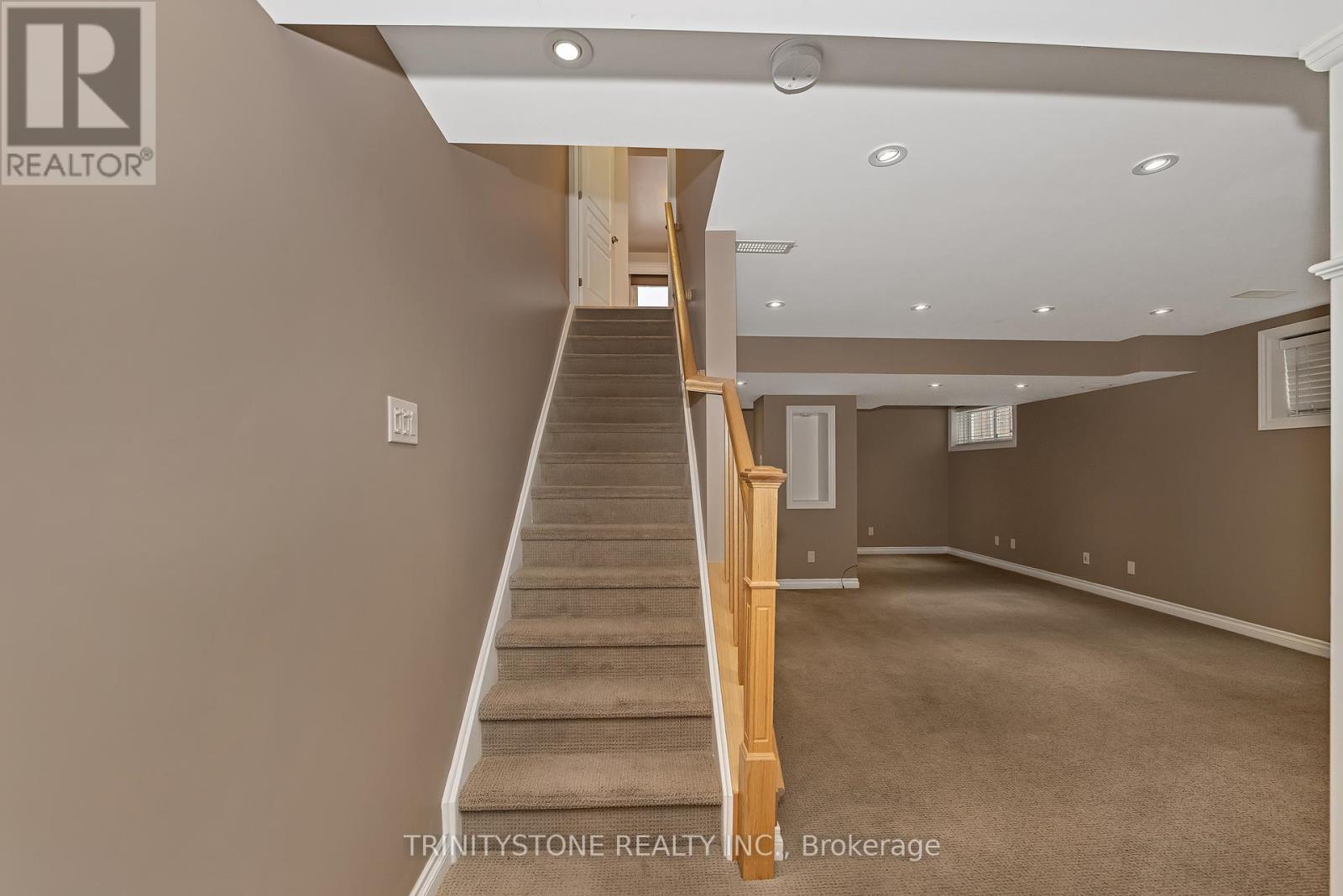 145 Arrowwood Drive, Ottawa, Ontario  K2S 2G3 - Photo 36 - X12876280