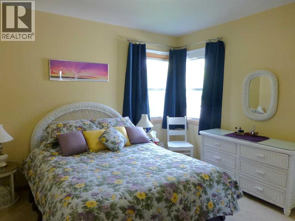 2828 25a Street SW, Calgary, Alberta  T3E 1Z6 - Photo 10 - A2296829