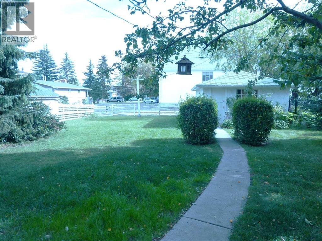 2828 25a Street SW, Calgary, Alberta  T3E 1Z6 - Photo 16 - A2296829