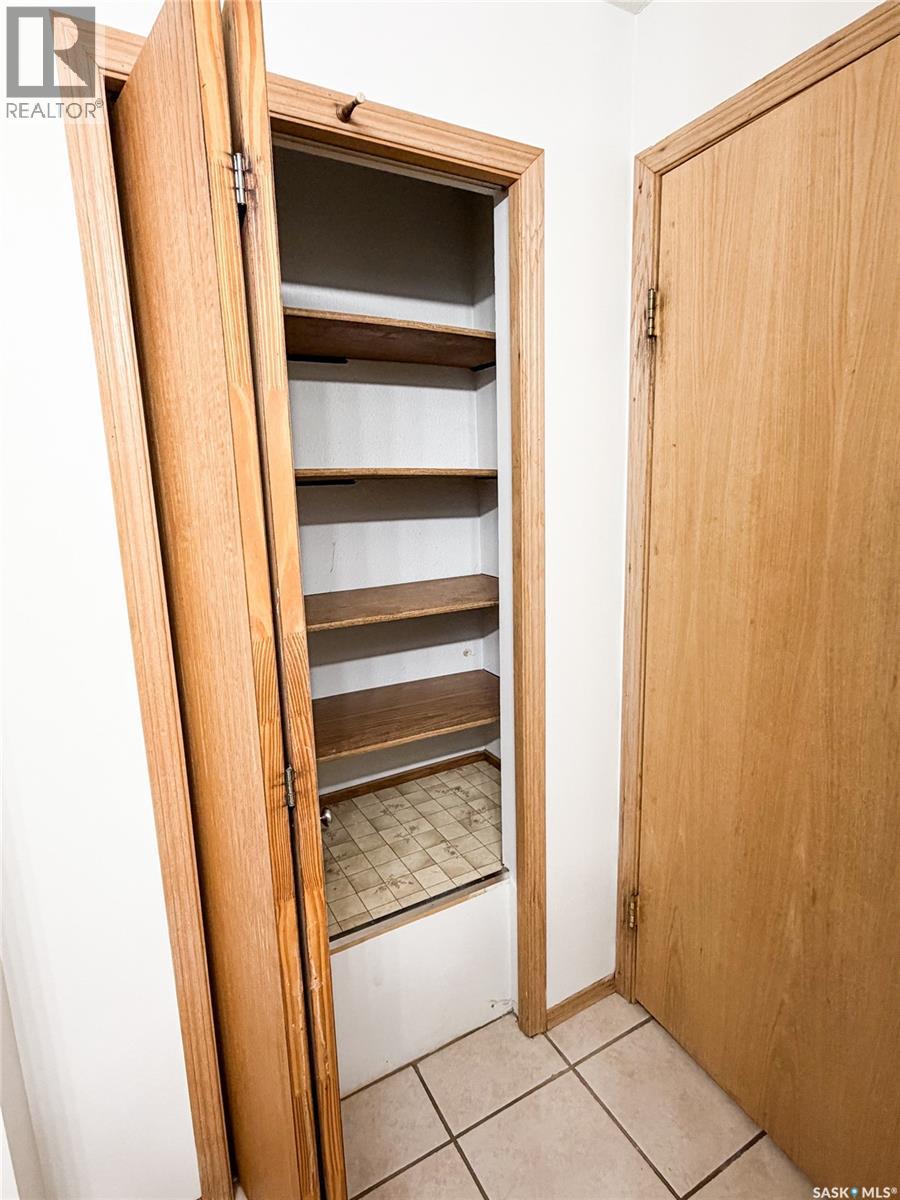 503 6th Avenue W, Meadow Lake, Saskatchewan  S9X 1B9 - Photo 17 - SK031732