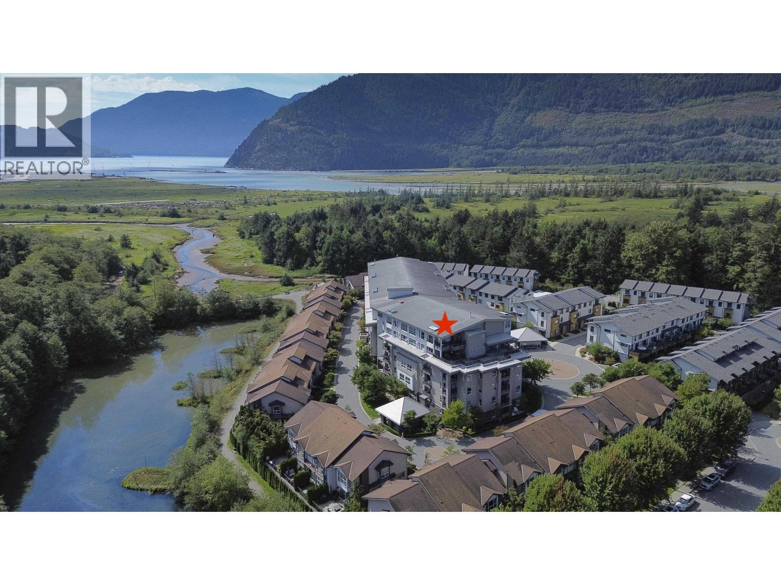 612 1212 Main Street, Squamish, British Columbia  V8B 0S1 - Photo 1 - R3105172