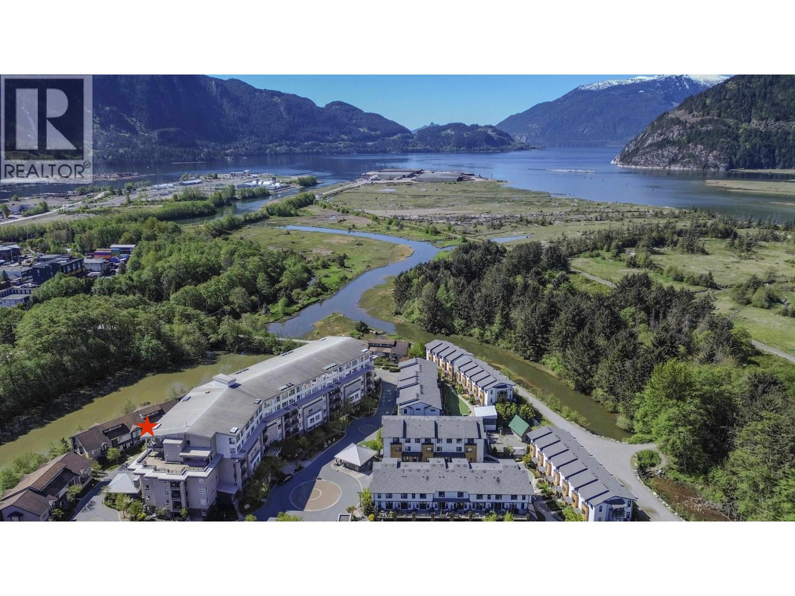 612 1212 Main Street, Squamish, British Columbia  V8B 0S1 - Photo 2 - R3105172