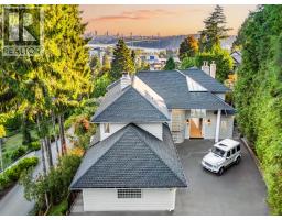 816 ANDERSON CRESCENT, West Vancouver, British Columbia
