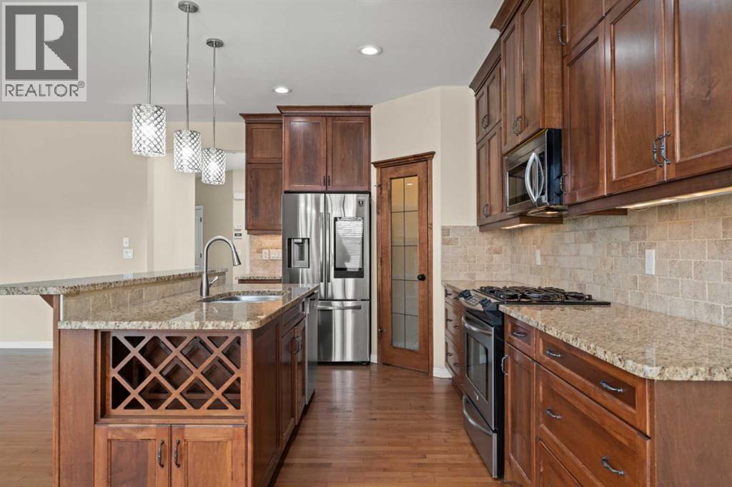 29 Royal Birkdale Drive NW, Calgary, Alberta  T3G 5C7 - Photo 9 - A2292492