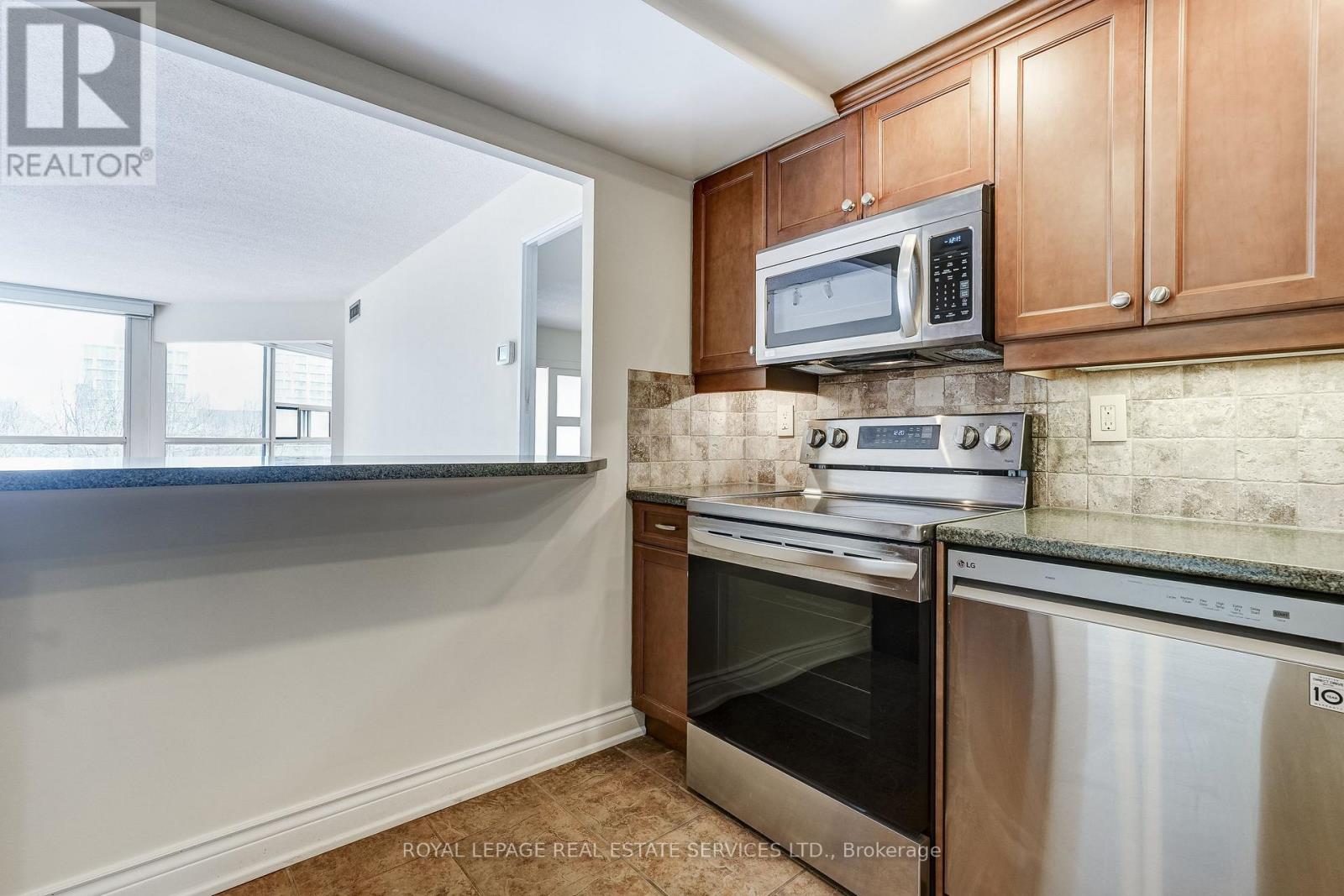 413 - 705 King Street W, Toronto, Ontario  M5V 2W8 - Photo 27 - C12939430