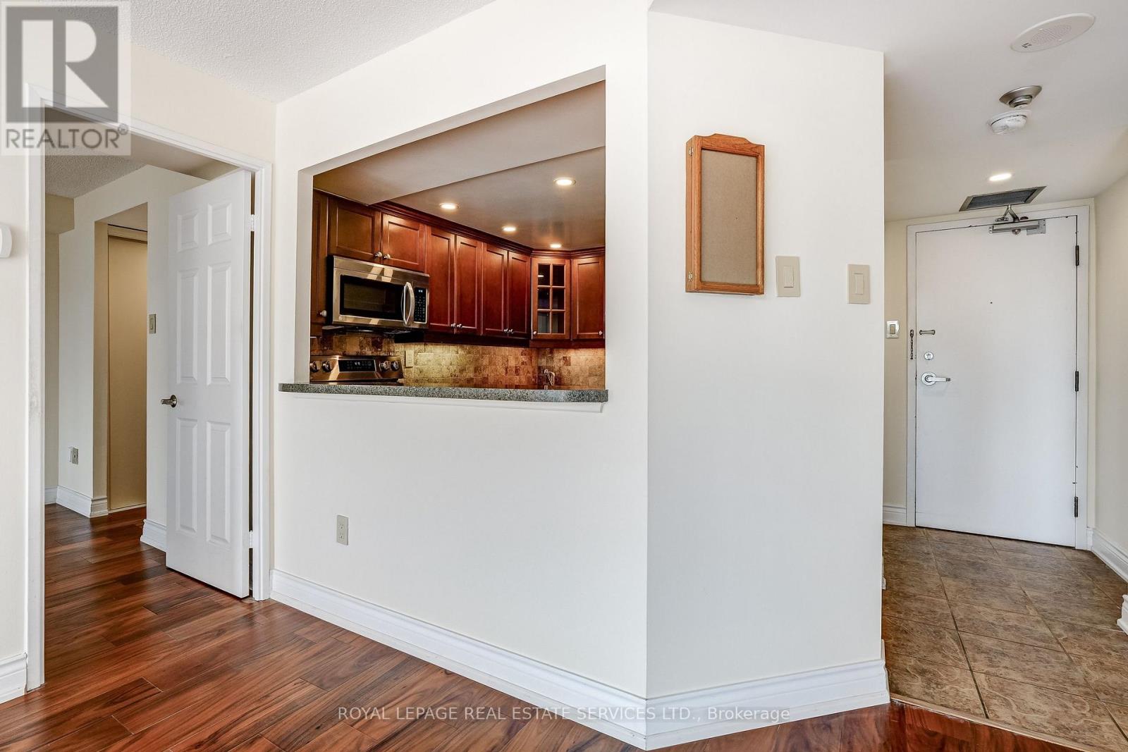 413 - 705 King Street W, Toronto, Ontario  M5V 2W8 - Photo 6 - C12939430