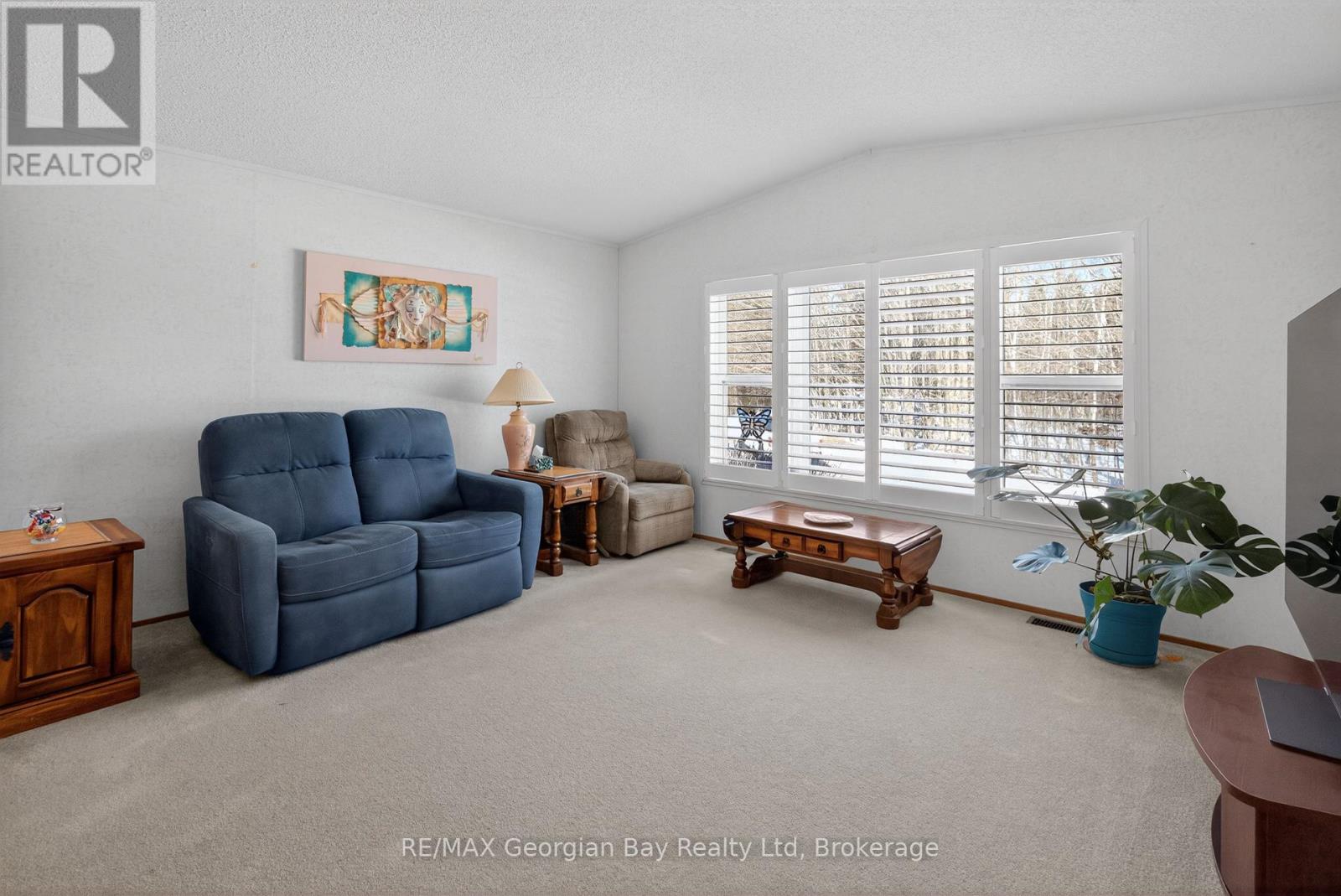 43 Highland Ave - 5411 Elliott Side Road, Tay, Ontario  L4R 4K3 - Photo 10 - S12940546