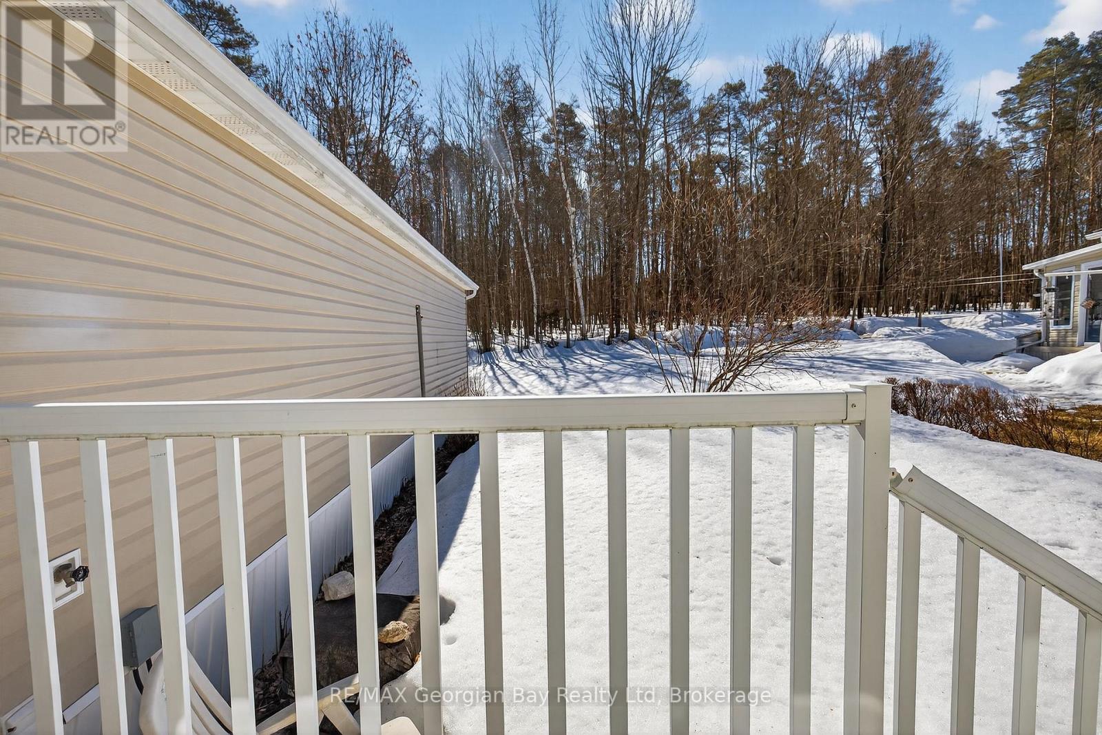 43 Highland Ave - 5411 Elliott Side Road, Tay, Ontario  L4R 4K3 - Photo 17 - S12940546