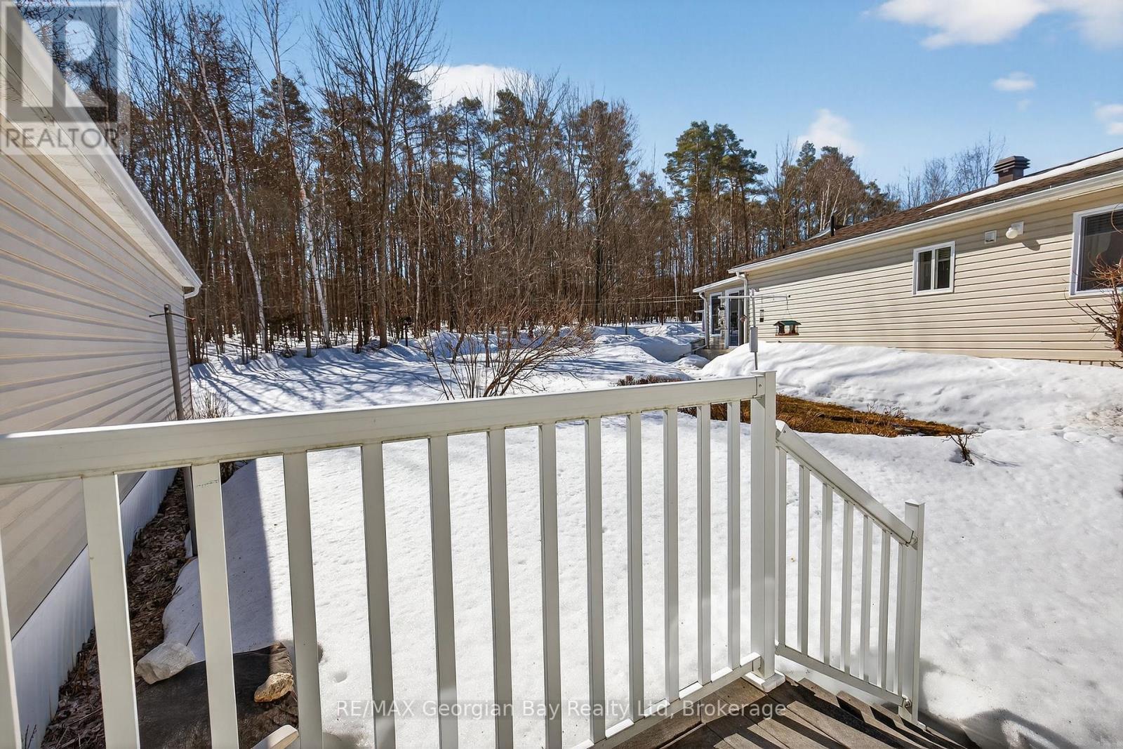 43 Highland Ave - 5411 Elliott Side Road, Tay, Ontario  L4R 4K3 - Photo 18 - S12940546