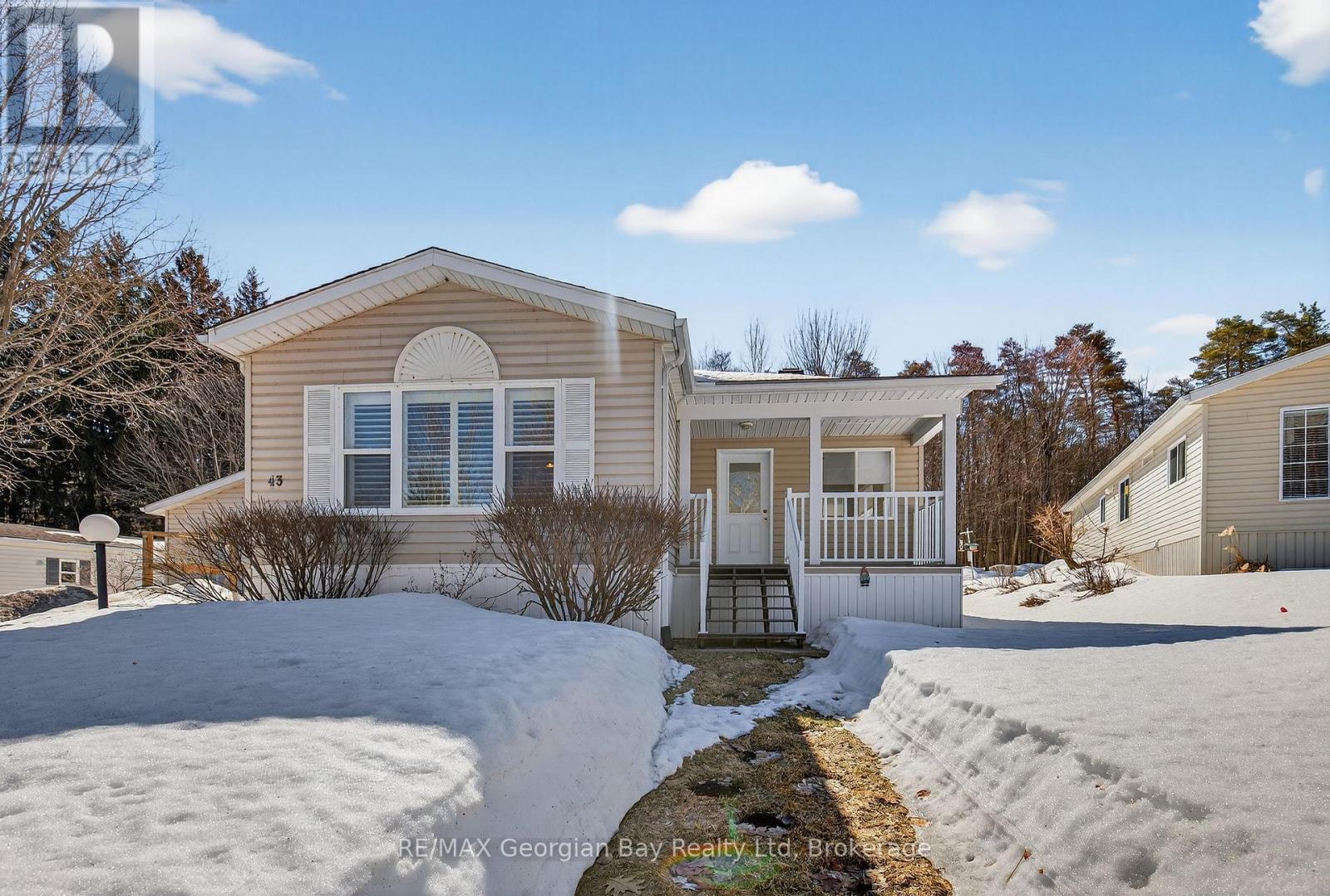 43 Highland Ave - 5411 Elliott Side Road, Tay, Ontario  L4R 4K3 - Photo 20 - S12940546