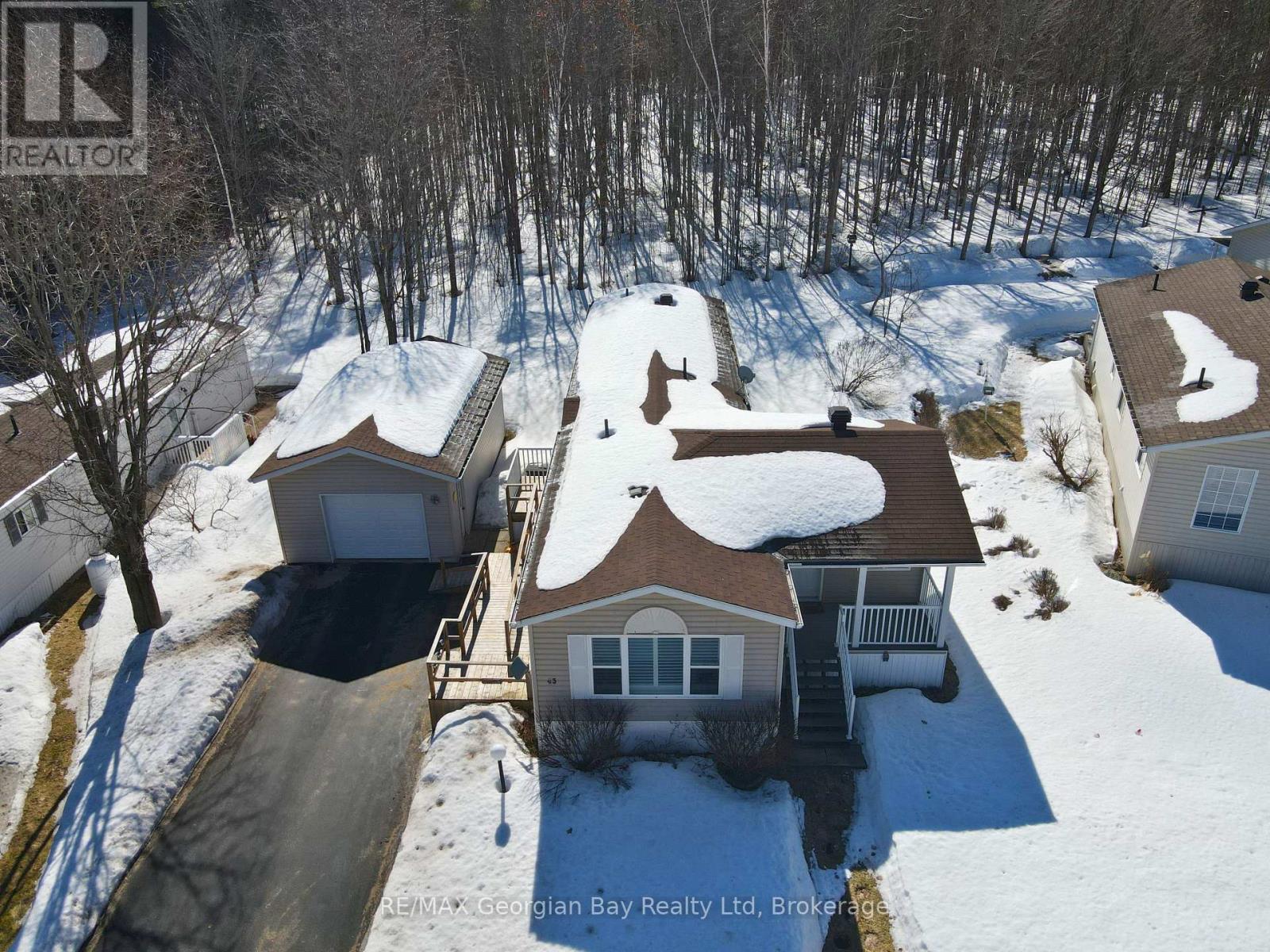 43 Highland Ave - 5411 Elliott Side Road, Tay, Ontario  L4R 4K3 - Photo 23 - S12940546