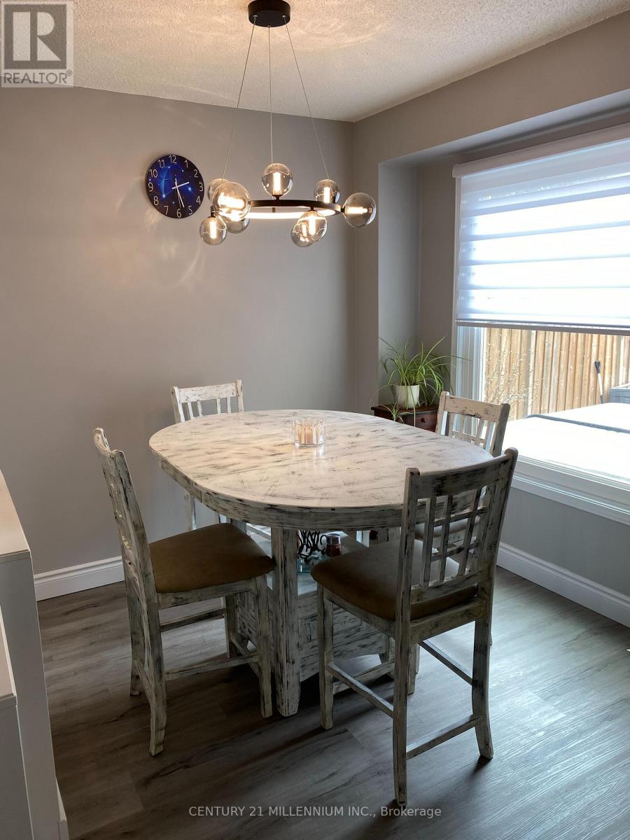 34 Gardenia Way, Caledon, Ontario  L7C 1B2 - Photo 11 - W12939926