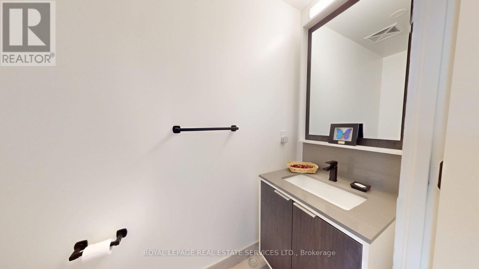 105 - 36 Zorra Street, Toronto, Ontario  M8Z 0G5 - Photo 8 - W12940382