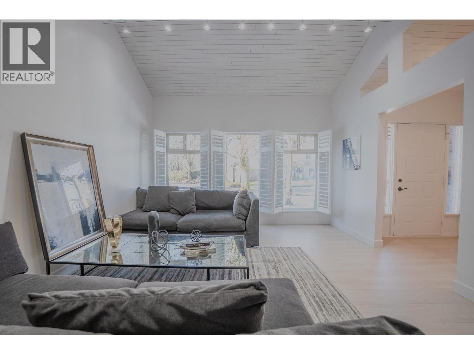 6640 Shawnigan Place, Richmond, British Columbia  V7E 4W9 - Photo 2 - R3104912