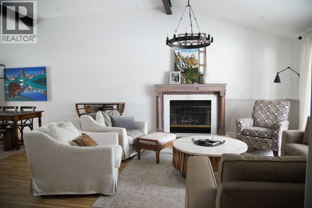 64 Hartford Road NW, Calgary, Alberta  T2K 2A5 - Photo 9 - A2291080