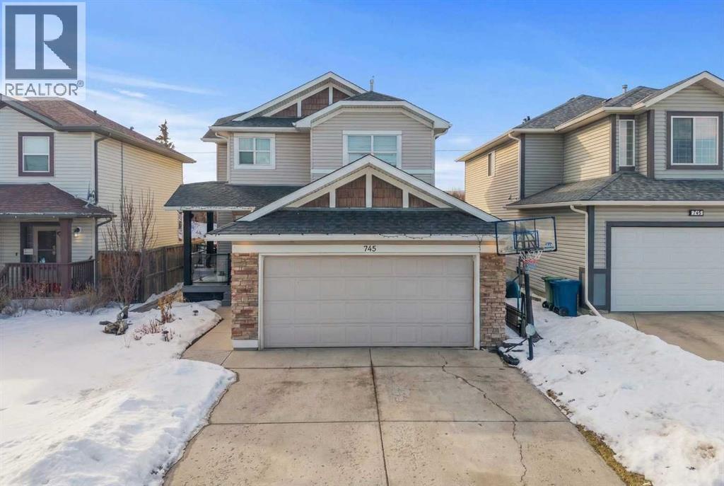 745 Fairways Green Nw, Airdrie, Alberta  T4B 3E6 - Photo 2 - A2291431