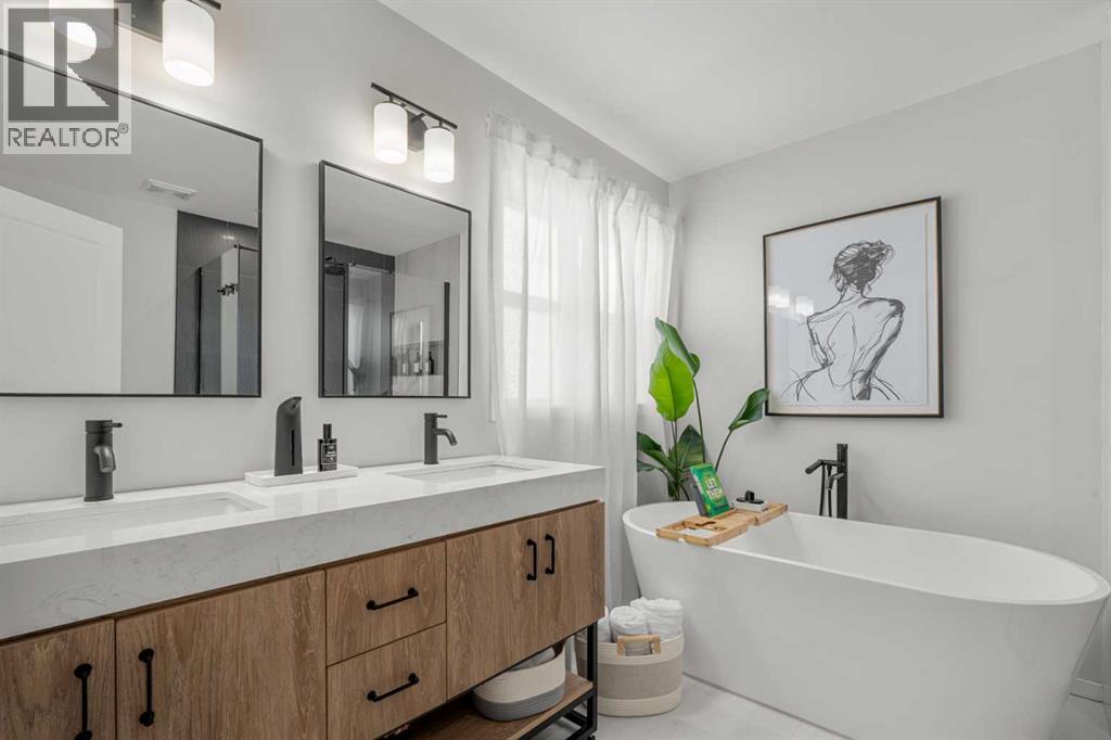 745 Fairways Green Nw, Airdrie, Alberta  T4B 3E6 - Photo 23 - A2291431