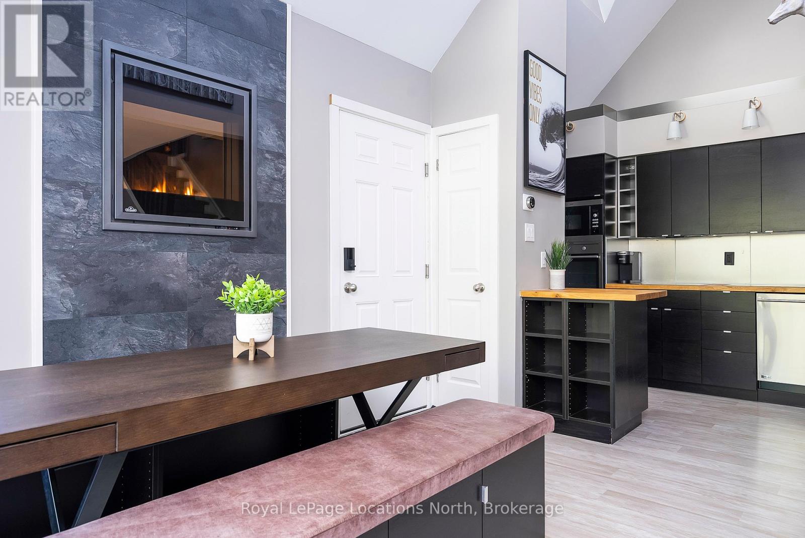 410 - 796468 19 Grey Road, Blue Mountains, Ontario  L9Y 0N6 - Photo 8 - X12940612